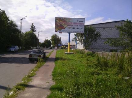 Билборд A в Радомышле, 6x3  Радомишль в.Русанівська 4, біля автостанції фото 2