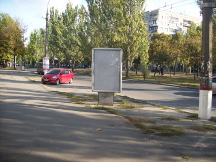 Билборд B в Николаеве, 1,2х1,8  фото 1