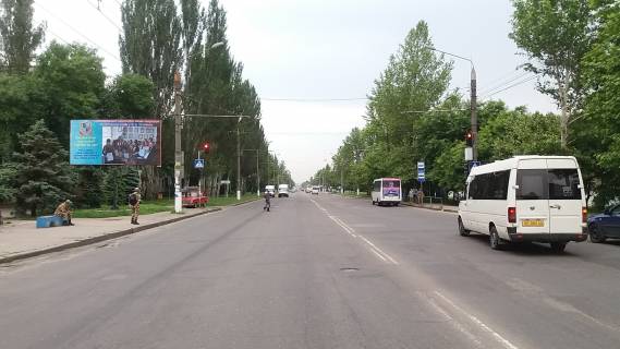 Білборд, Бігборд (Борд)  B у Миколаєві, 3*6  Соборна вул. (Радянська)  - вул. Шевченко Фото 1