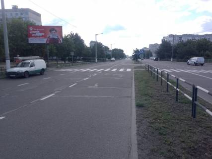 Билборд B в Горишние Плавни (Комсомольск) просп. Героїв Дніпра, 78, центральна вулиця, (напвроти ринку, район "Піски") фото 2