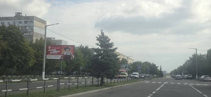 Билборд B в Горишние Плавни (Комсомольск) просп. Героїв Дніпра, 78, центральна вулиця, (напвроти ринку, район "Піски") фото 1