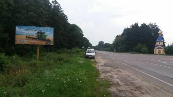 Билборд B в Киверцах м.Ківерці (при виїзді в місто Ківерці - траса Маневичі-Луцьк) фото 1