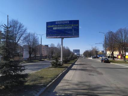 Билборд A в Луцке вул. Яремчука Назарія (колишня Єршова), 11, розділова смуга (в напрямку ТЦ Глобус з автобазару)) фото 1