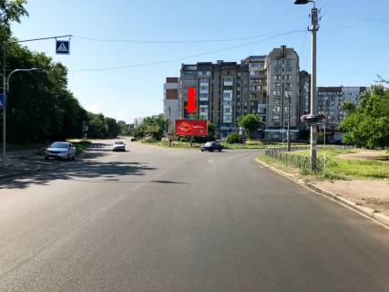Білборд, Бігборд (Борд)  A у Черкасах, 3x6  Гагаріна вул. / Смірнова вул., біля Ощадбанку Фото 1