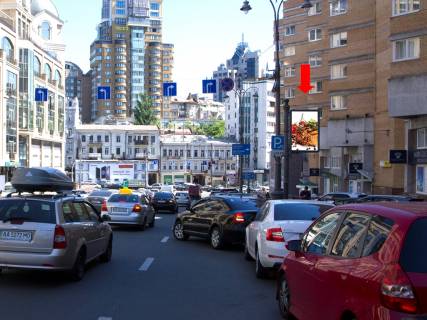 Ситилайт A в Киеве, 1.8x1.2  Велика Васильківська вул. (Червоноармійська). (колиш. Червоноармійська вул.), 9/2, в сторону вул. Басейна, навпроти "Арена сіті" фото 1