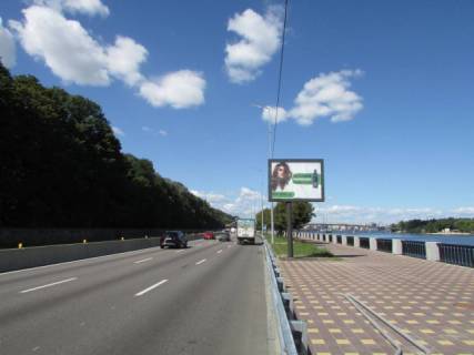 Скроллер A в Киеве Набережне шосе, 800 м до Паркового мосту, від моста Метро - 294473 фото 1