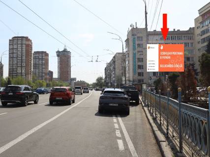 Видеоборд A в Киеве, 2.3x3.14  Українки бул., 26 / ул.Алмазова (колиш. вул. Кутузова), на світлофорі, біля "KFC", ст. м. "Печерська", з центру - 583716 фото 1