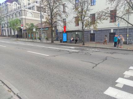 Ситилайт A в Киеве, 1.8x1.2  Шевченка бул., 27, зупинка "Академія Адвокатури України" фото 1