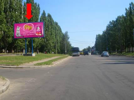 Билборд  в Ровно, 3x6  Шухевича вул., 2, біля Ощадбанку, в бік супермаркету "Novus" фото 1