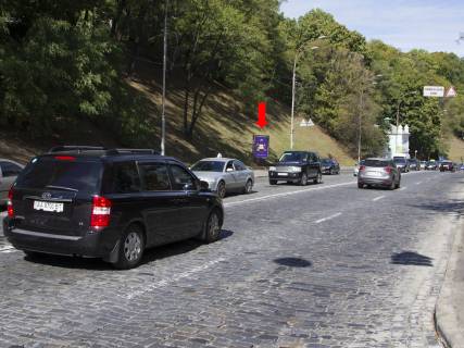 Ситилайт  в Киеве, 1.8x1.2  Владимирский спуск, 100 м від Європейської пл., в бік Поштової пл. фото 1