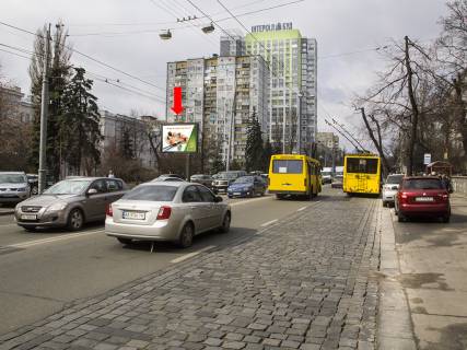 Бэклайт  в Киеве, 2.3x3.14  Іллєнко вул. (колиш. Мельникова вул.), 39, на світлофорі, з центру фото 1
