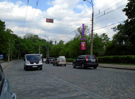 Ситилайт  в Киеве, 1.8x1.2  Подільський узвіз - Кирилівська вул. (Фрунзе)., 99-1К2, навпроти фото 1