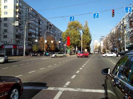 Скроллер  в Киеве, 1.8x1.2  Українки бул., 24 / Алмазова вул. (колиш. Кутузова вул.), роздільник, ст. м. "Печерська", на світлофорі, в центр - 445516 фото 1