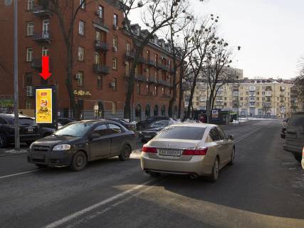 Ситилайт  в Киеве, 1.8x1.2  Мечникова вул., 16, навпроти "Good wine", ресторану "Napule", в сторону вул. Басейної фото 1