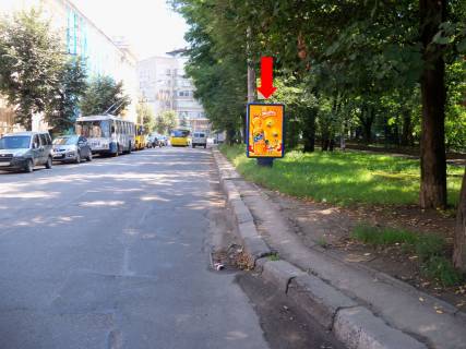 Ситилайт A в Ивано-Франковске, 1.8x1.2  Василіянок (Панфіловців) вул., 66, навпроти фото 1