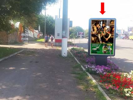 Ситилайт  в Кропивницкий (Кировоград), 1.8x1.2  Соборна вул. (кол. 50-річчя Жовтня вул.), 80, навпроти фото 1