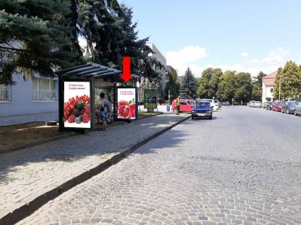 Ситилайт  в Ужгороде, 1.8x1.2  Поштова пл., в бік Дружби Народів пл., зупинка фото 1