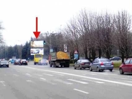 Billboard A in Krivy Rig, 3x6  Metalurgiv av., 31 - Bizova (kol. Akira) st., park,  u bik Gor'kogo pl., niznij Photo 1