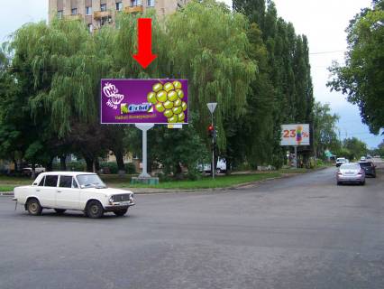 Билборд B в Черкассах, 3x6  Добровольського вул. / Чигиринська вул., в бік супермаркету "Прем''єр" фото 1