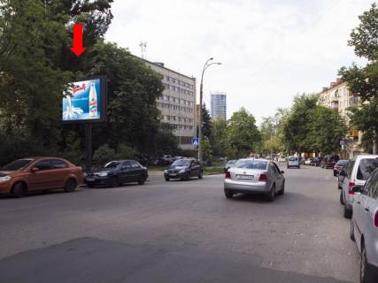 Бэклайт  в Киеве, 2.3x3.14  вул. Джона Маккейна (Івана Кудрі) ., 42 / вул. Чигоріна, в сторону ст.м. "Либідська" фото 1