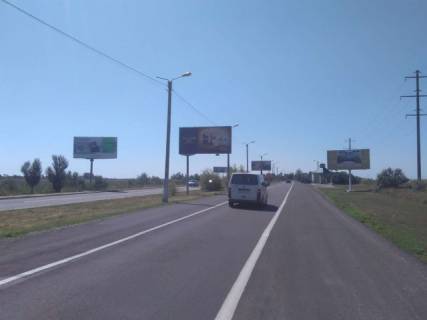 Билборд A в Бердянске Макарова ул., коса за постом ГАИ, разделитель фото 1