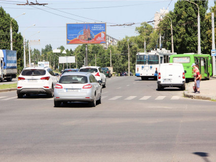 Призма A в Харькове, 3x6  просп. Льва Ландау (50-річчя СРСР)., 12 , в центр - 666371 фото 1