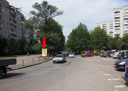Ситилайт B в Черкассах, 1.8x1.2  Шевченка бул., 472, навпроти 700-річчя Черкас пл., ресторану "Папа Карло", в центр фото 1