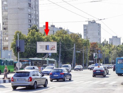 Призма B в Харькове, 3x6  просп. Ювілейний (П'ятдесятиріччя ВЛКСМ ). - Гвардійців-Широнінців вул., 15/46, в центр - 667695 фото 1