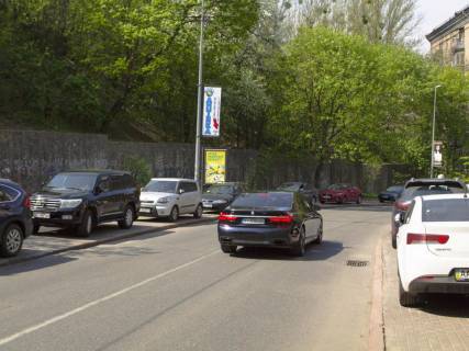 Ситилайт  в Киеве, 1.8x1.2  Кловський узвіз вул., 11, в сторону вул. Мечникова фото 1