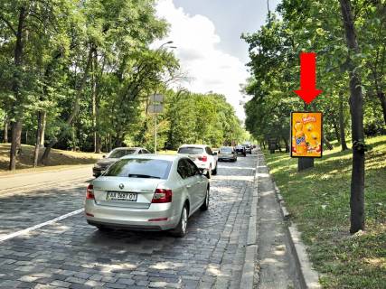 Ситилайт  в Киеве, 1.8x1.2  Дніпровський узвіз №2, в бік Набережного шосе фото 1