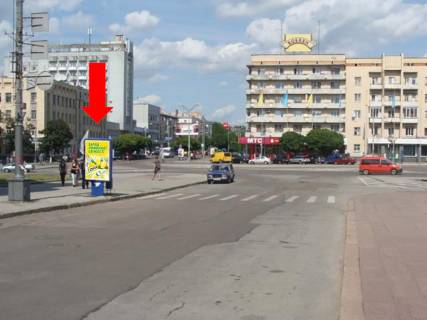 Ситилайт  в Житомире, 1.8x1.2  Соборна пл. / Кафедральна вул., біля БТА банку, Суду фото 1