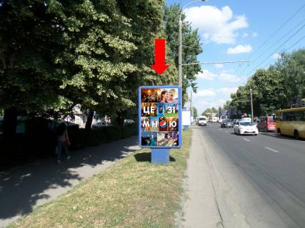 Ситилайт B в Ровно, 1.8x1.2  Київська вул., 6, біля Ощадбанку, навпроти автосалону "Citroen" фото 1