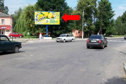 Билборд A в Шепетовке, 3x6  600-річчя Шепетівки вул. / Героїв Небесної Сотні вул. (кол. Маркса вул.), біля магазина "Горілочка", в центр фото 1