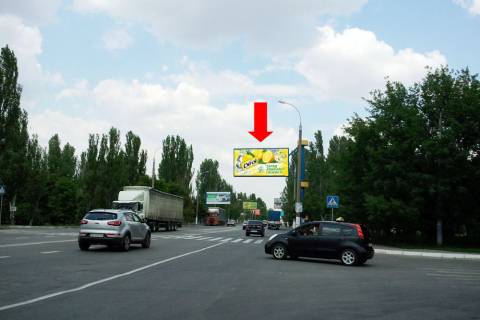 Билборд A в Херсоне, 3x6  Миколаївське шосе / Кедровського вул. (кол. Буденного вул.), автовокзал, з центру (флажок) фото 1
