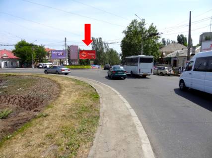 Prismatron, Prism  in Mykolaiv, 3x6  Central'nij av. (kol. Lenina av.) / Puskins'ka st., rozdil'nik, bila supermarketu "El'dorado", kil'ce, v bik Sadovoi st., prava - 447590 Photo 1