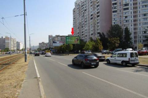 Призма A в Киеве Ахматової вул., 15, в сторону Драгоманова вул. - 228848 фото 1