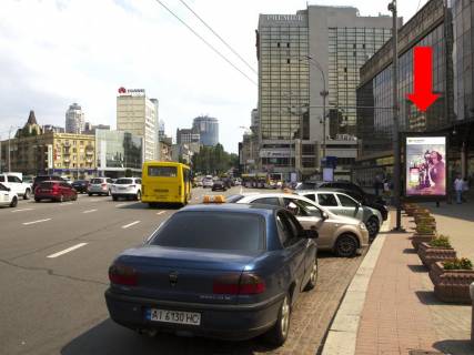 Ситилайт  в Киеве, 1.8x1.2  Галицька площа (Перемоги пл.)., 3, біля універмагу "Україна", в сторону бул. Шевченка фото 1