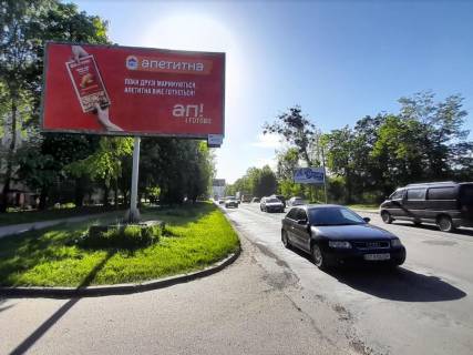 Billboard B in Ivano-Frankivsk, 3x6  Dovzenka st., 5 Photo 1