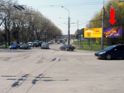 Билборд  в Тернополе, 3x6  Злуки пр. / 15-го Квітня вул., біля ТЦ "Мандарин", супермаркету "Сільпо", в центр,  права фото 1