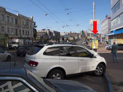 Citylight  in Kyiv, 1.8x1.2  Petluri st., 28 / st. Zilans'ka, v storonu central'nogo zaliznicnogo vokzalu Photo 1