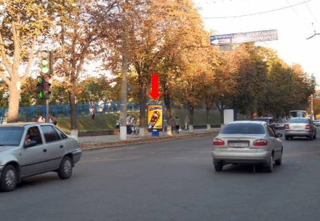 Ситилайт B в Сумах, 1.8x1.2  Іллінська вул. (кол. Червоногвардійська вул.) / Ярослава Мудрого вул. (кол. Пролетарська вул.), 45 (№4) фото 1