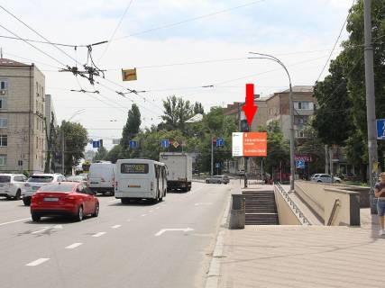 Видеоборд A в Киеве, 2.3x3.14  Теліги вул., 13/14 - вул. Дорогожицька, на світлофорі, в сторону ст. м. "Шулявська" - 583390 фото 1