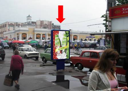 Ситилайт B в Житомире, 1.8x1.2  Лятошинського вул. / Небесної Сотні вул. (кол. Московська вул.), біля ринку "Житній" фото 1