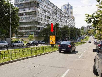 Ситилайт  в Киеве, 1.8x1.2  Гаврилишина вул. (колиш. вул. Василевської), 10 - вул. Ярмоли, роздільник, в бік просп. Берестейський (Перемоги) фото 1