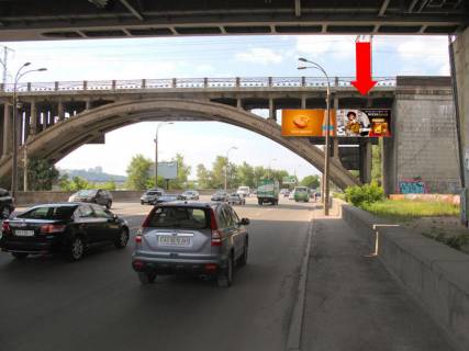 Билборд  в Киеве, 3x6  Дніпровська Набережна / Дарницький міст, світлофор, в бік мосту Патона, права фото 1