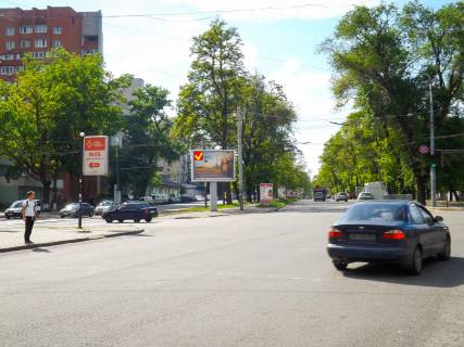 Scrolller, Scroll  in Dnipro (Dnipropetrovsk), 3x4  Ukrainki (kol. Puskina) av. - Fabra st. (kolis. Serova st.) - Kucerevs'kogo bst. - 435917 Photo 1