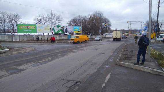 Билборд B в Хмельницком Ярослава Мудрого (Толбухіна) вул. - Красовського вул., перший зліва фото 1