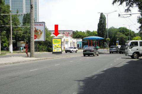 Сiтiлайт  у Одесі, 1.8x1.2  Лесі Українки просп. (Гагаріна просп.). / Канатна вул., роздільник, від Сегедської вул. Фото 1