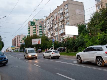Билборд A в Черновцах Героев Майдана ул. (бывш. Красноармейская ул.), 59 фото 1