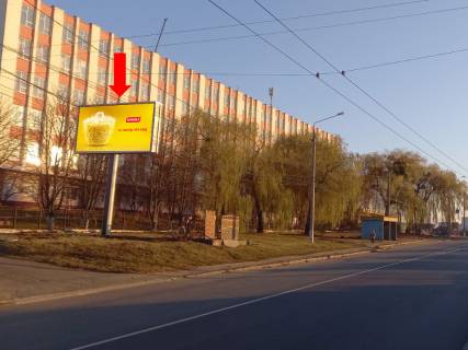 Билборд B в Виннице, 3x6  Батозька вул. (кол. Кірова вул.) - вул. Янгеля (колишня Фрунзе), коло супермаркету "Епіцентр", в центр фото 1